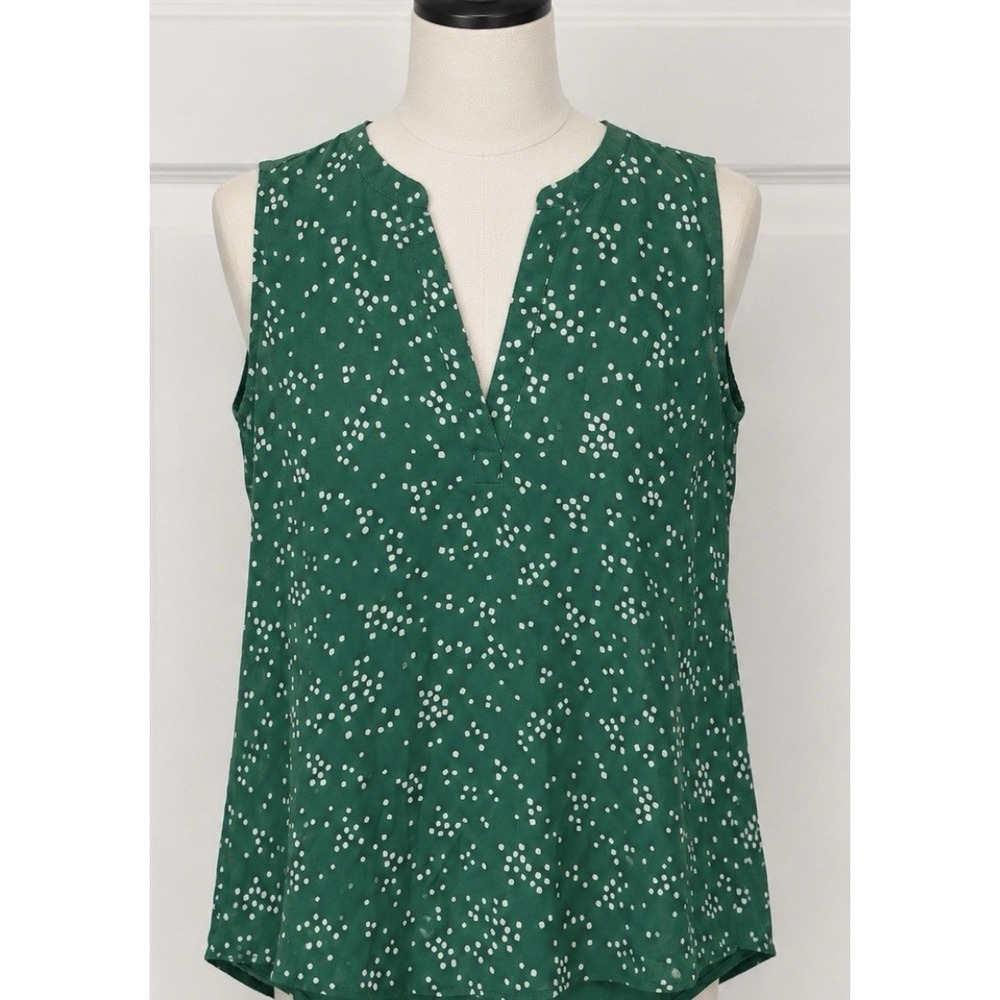 Papermoon Women's Sleeveless Blouse Flowy Size Large L Green Airy Top V Neck